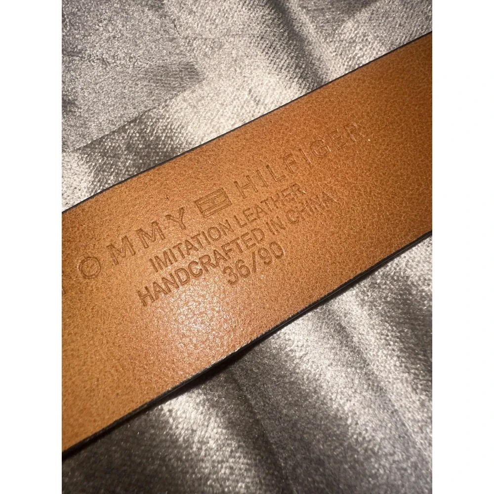 Tommy Hilfiger Belt Mens 36/90 Brown Imitation Leather Silver‎ Buckle Flag Logo